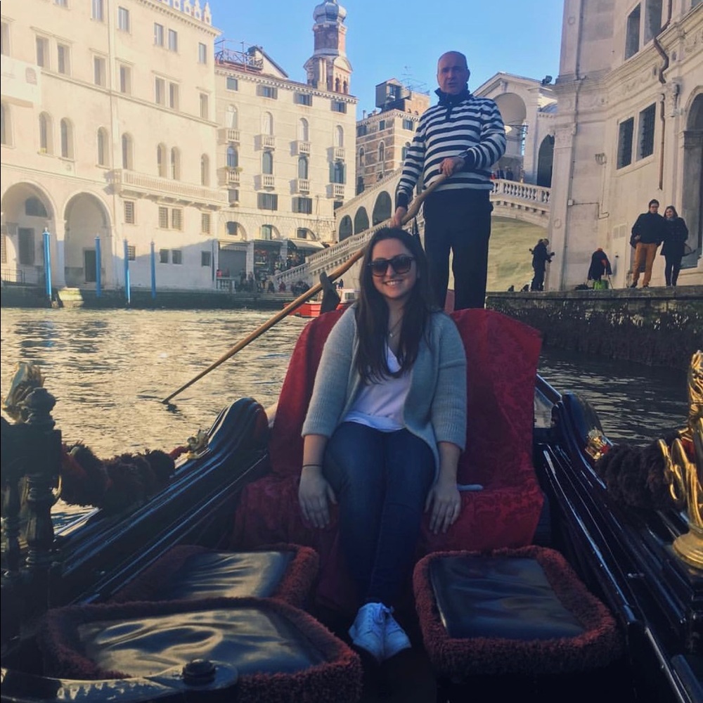 Meet your Posher, Mads